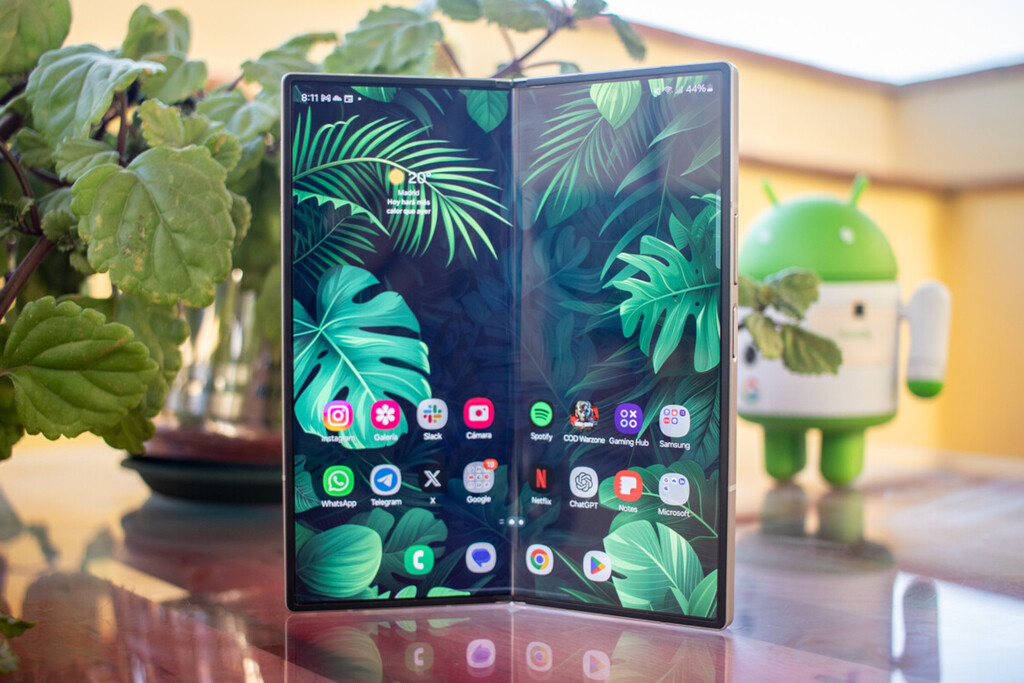 El Samsung Galaxy Z Fold6 tiene un nuevo descuento histórico. Nunca lo habíamos visto tan barato