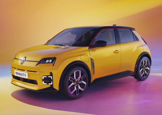 Renault ha lanzado su eléctrico más ochentero: sus dos máximos responsables ya han hecho las maletas
