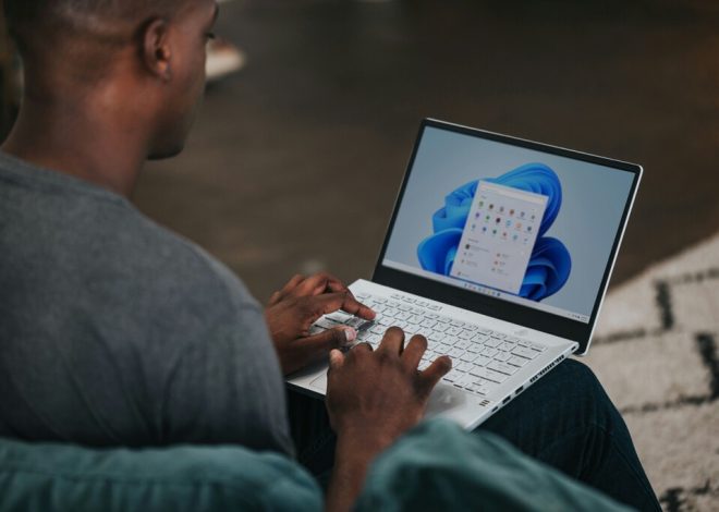 Microsoft ya tiene su visión de cómo será Windows en 2030. De ratón y teclado, poco: lo que harás es hablar con él